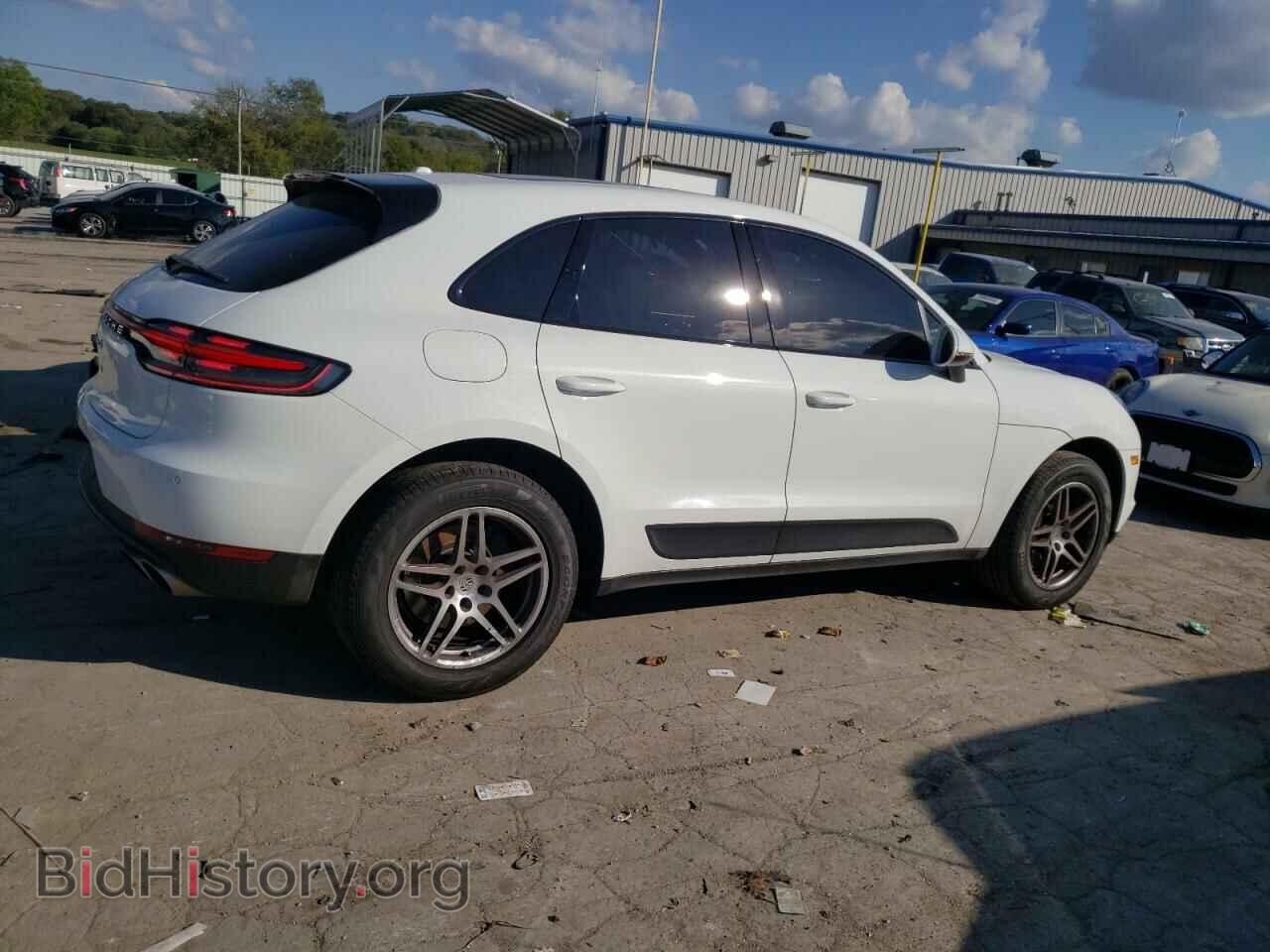 2020 PORSCHE MACAN - VIN: WP1AB2A54LLB30322 - Фото 3