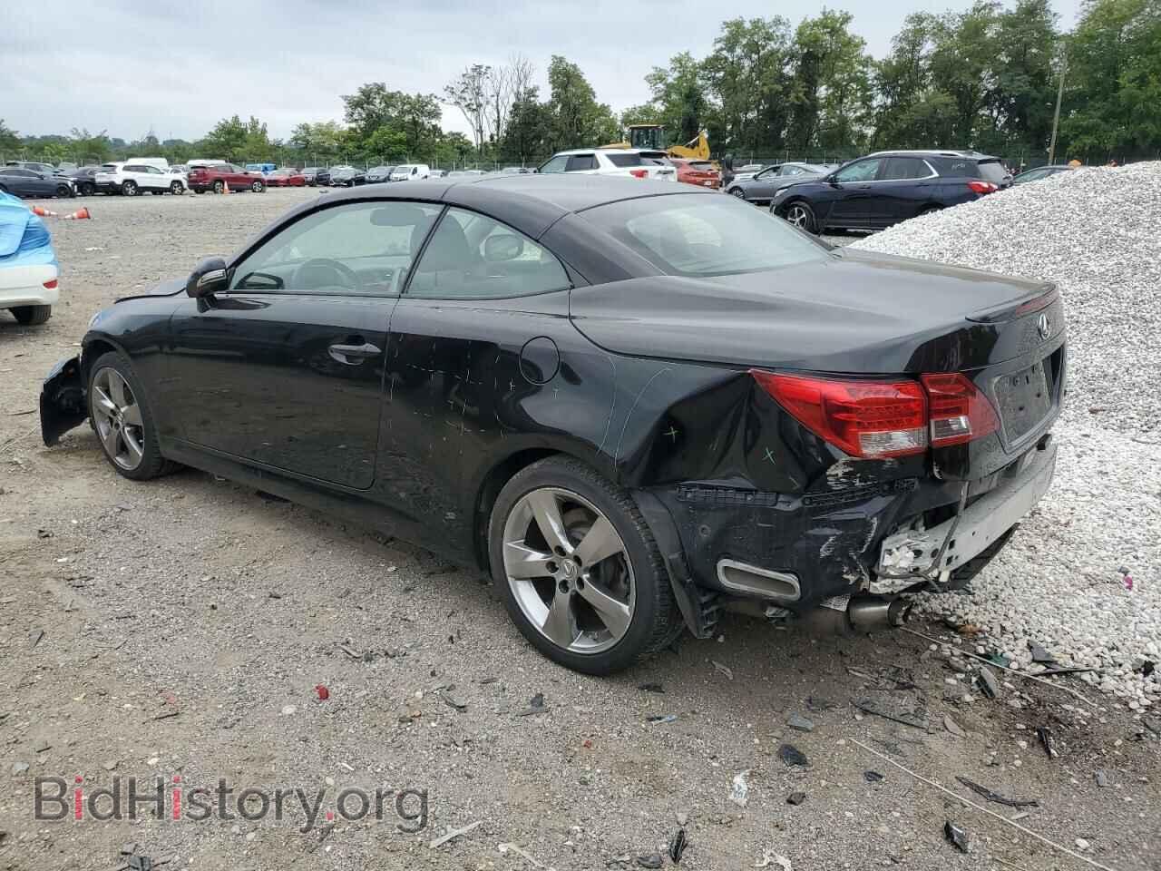 2011 LEXUS IS - VIN: JTHFF2C28B2519448 - Photo 2