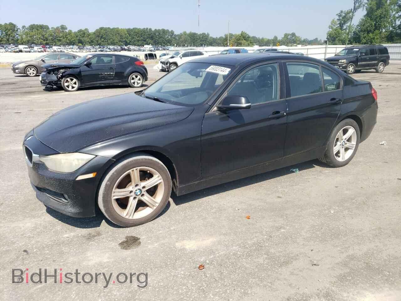 Photo WBA3B1C54DF462744 - BMW 3 SERIES 2013