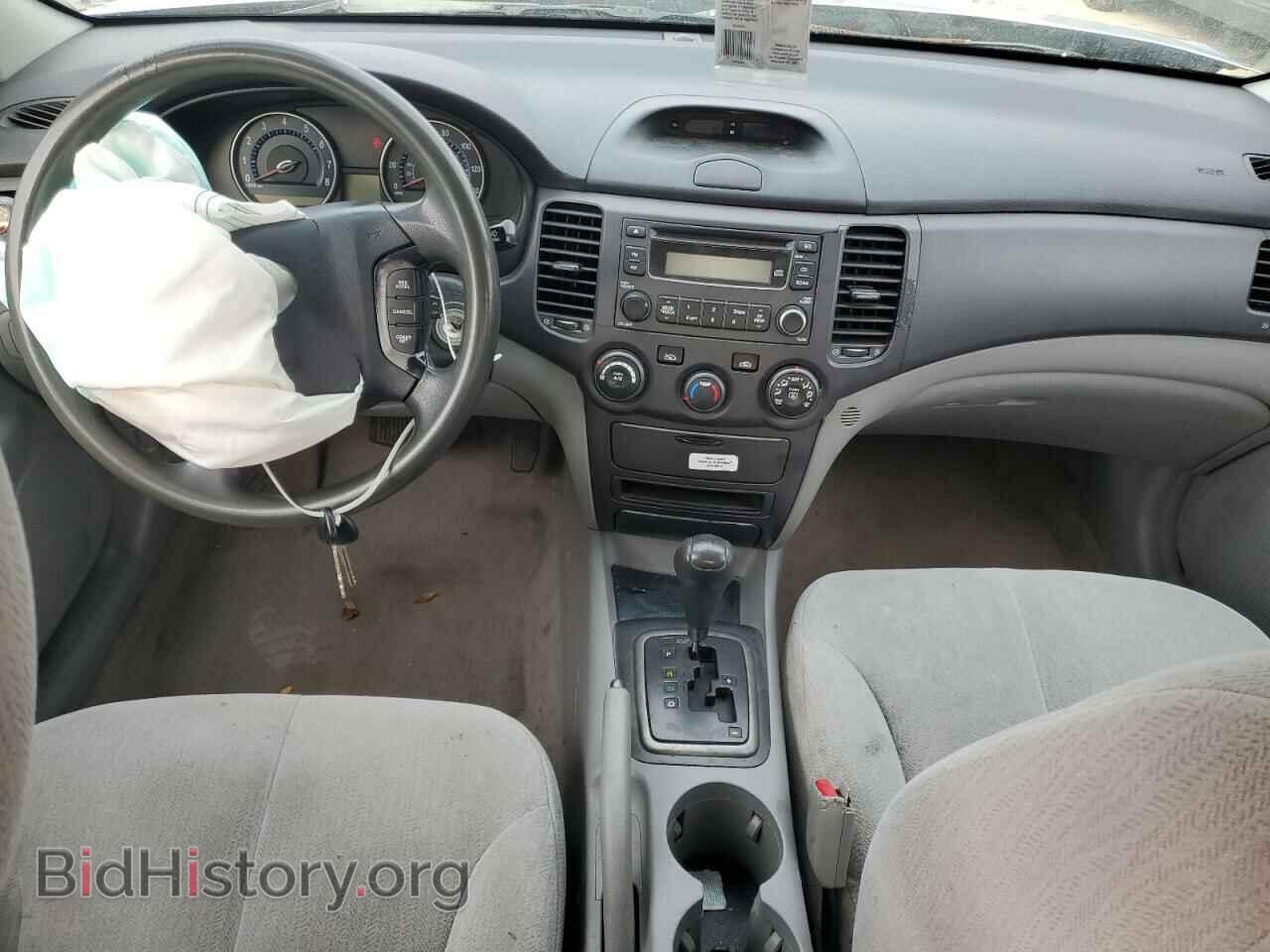 2006 KIA OPTIMA - VIN: KNAGE123065030542 - Фото 8