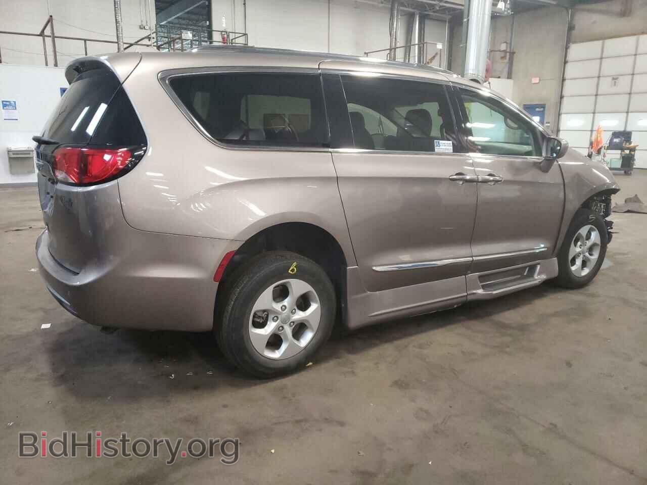2017 CHRYSLER PACIFICA - VIN: 2C4RC1EG9HR804311 - Фото 3