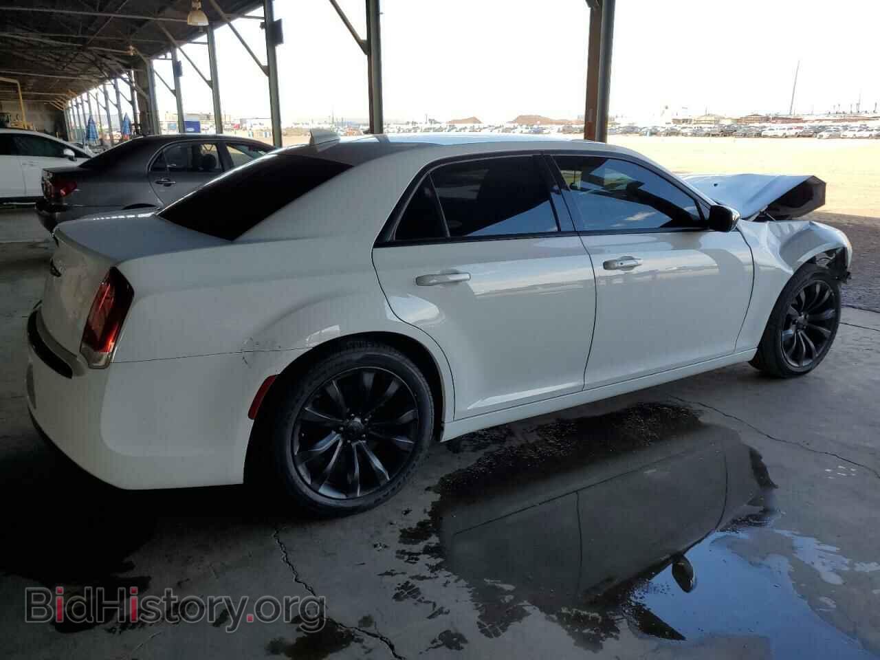 2018 CHRYSLER 300 - VIN: 2C3CCAAG8JH330833 - Фото 3