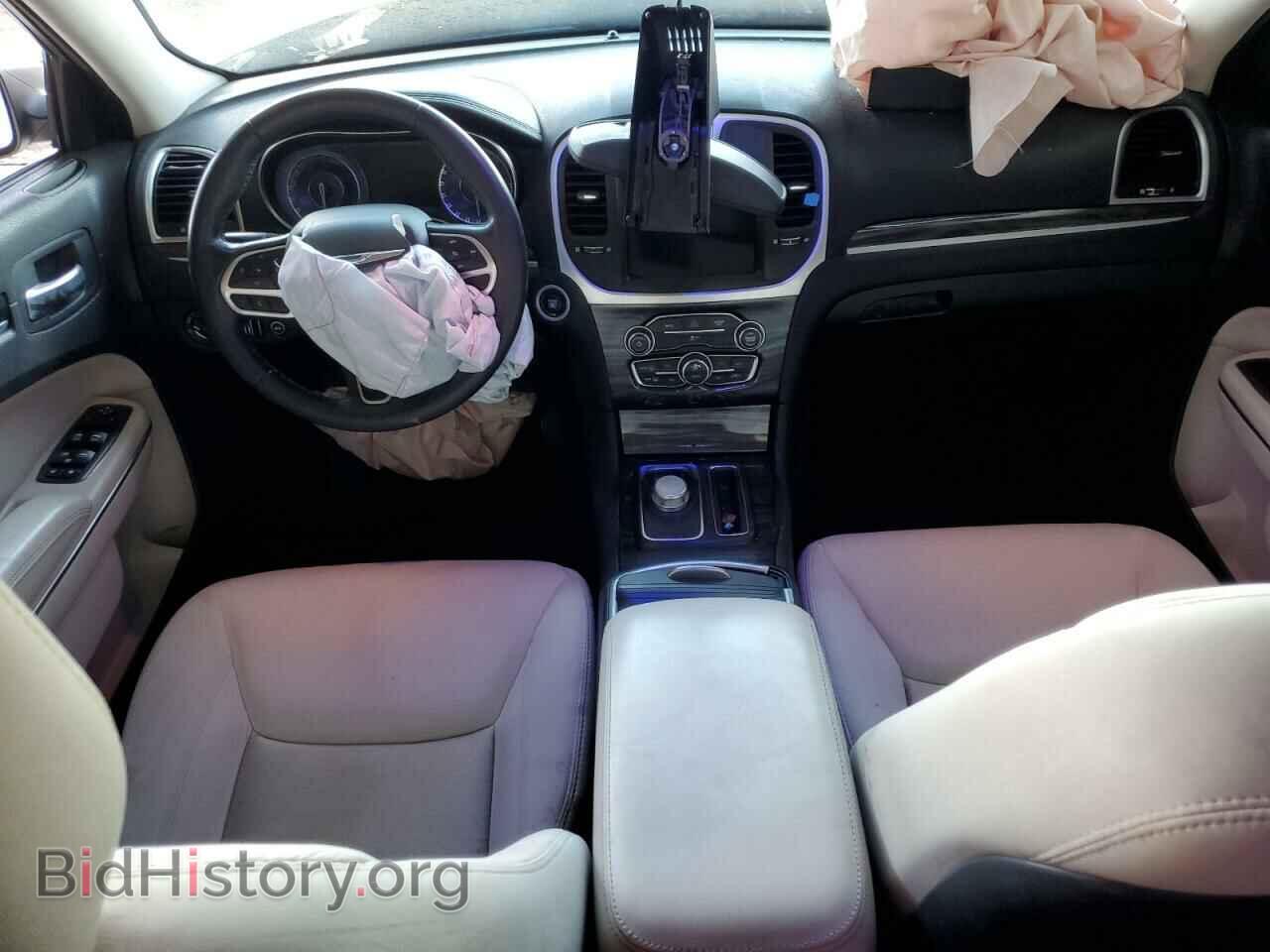 2018 CHRYSLER 300 - VIN: 2C3CCAAG8JH330833 - Фото 8