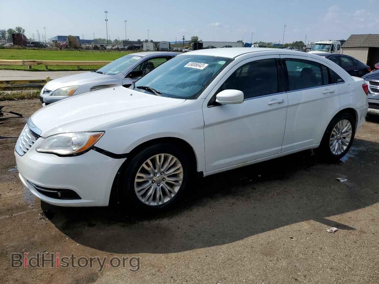 Photo 1C3CCBBBXEN231663 - CHRYSLER 200 2014
