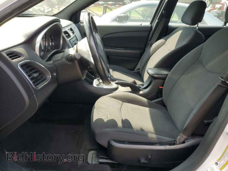 2014 Chrysler 200 (VIN 1C3CCBBBXEN231663) — фото 7 из 12