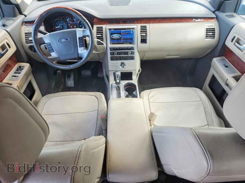 2011 Ford FLEX (VIN 2FMGK5DCXBBD06811) — photo 8 of 13