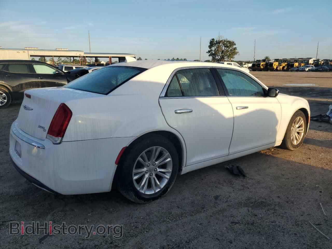 2015 CHRYSLER 300 - VIN: 2C3CCAEG3FH921427 - Фото 3