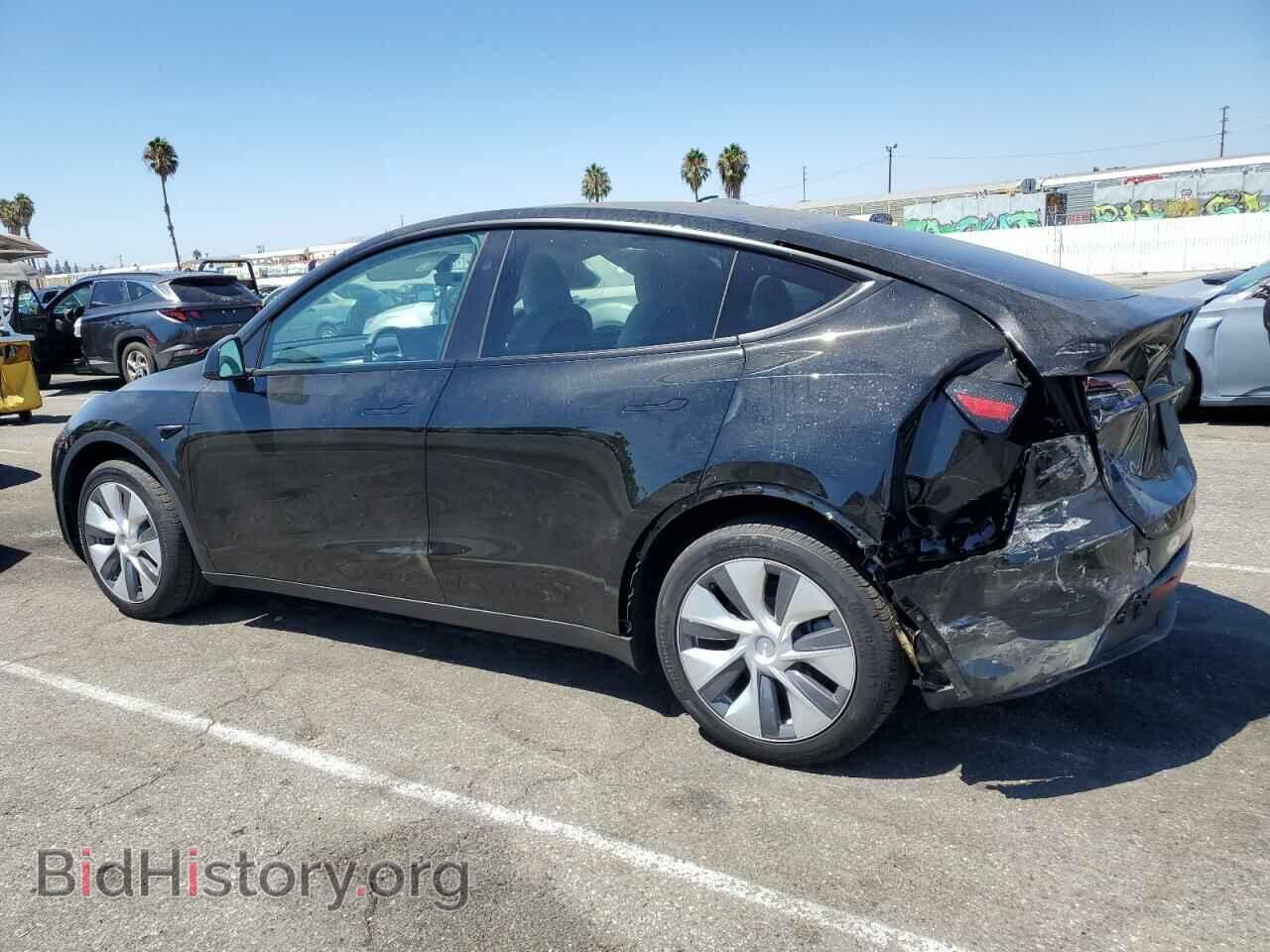 2024 TESLA MODEL Y - VIN: 7SAYGDED1RF049744 - Фото 2