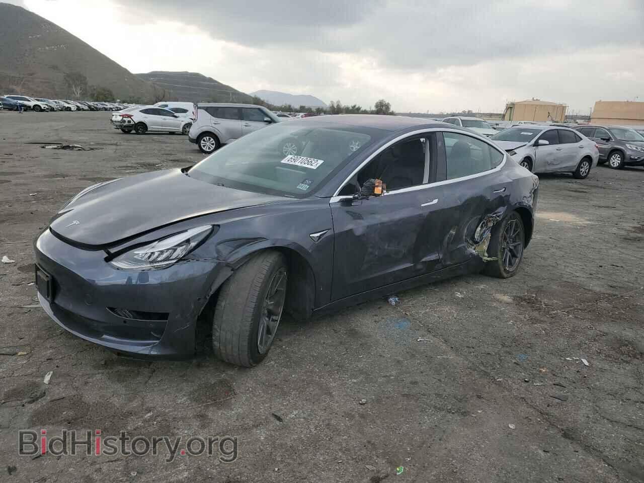 Фотография 5YJ3E1EA1JF158209 - TESLA MODEL 3 2018
