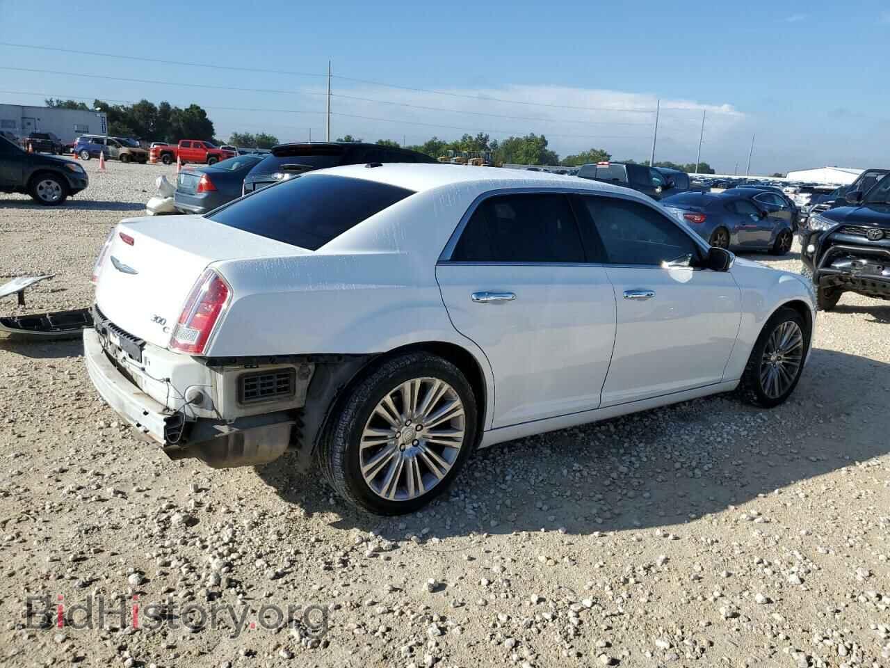 2011 CHRYSLER 300 - VIN: 2C3CA6CT3BH598574 - Photo 3