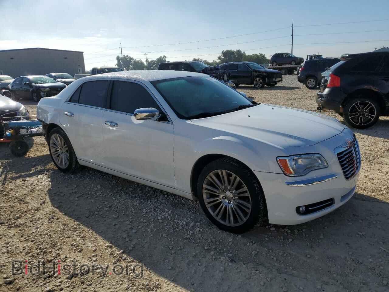 2011 CHRYSLER 300 - VIN: 2C3CA6CT3BH598574 - Photo 4