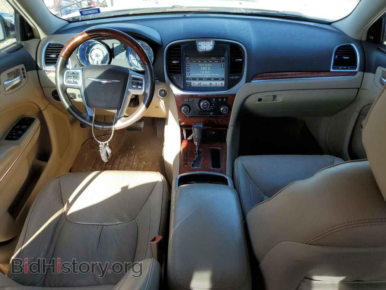 2011 CHRYSLER 300 - VIN: 2C3CA6CT3BH598574 - Photo 8