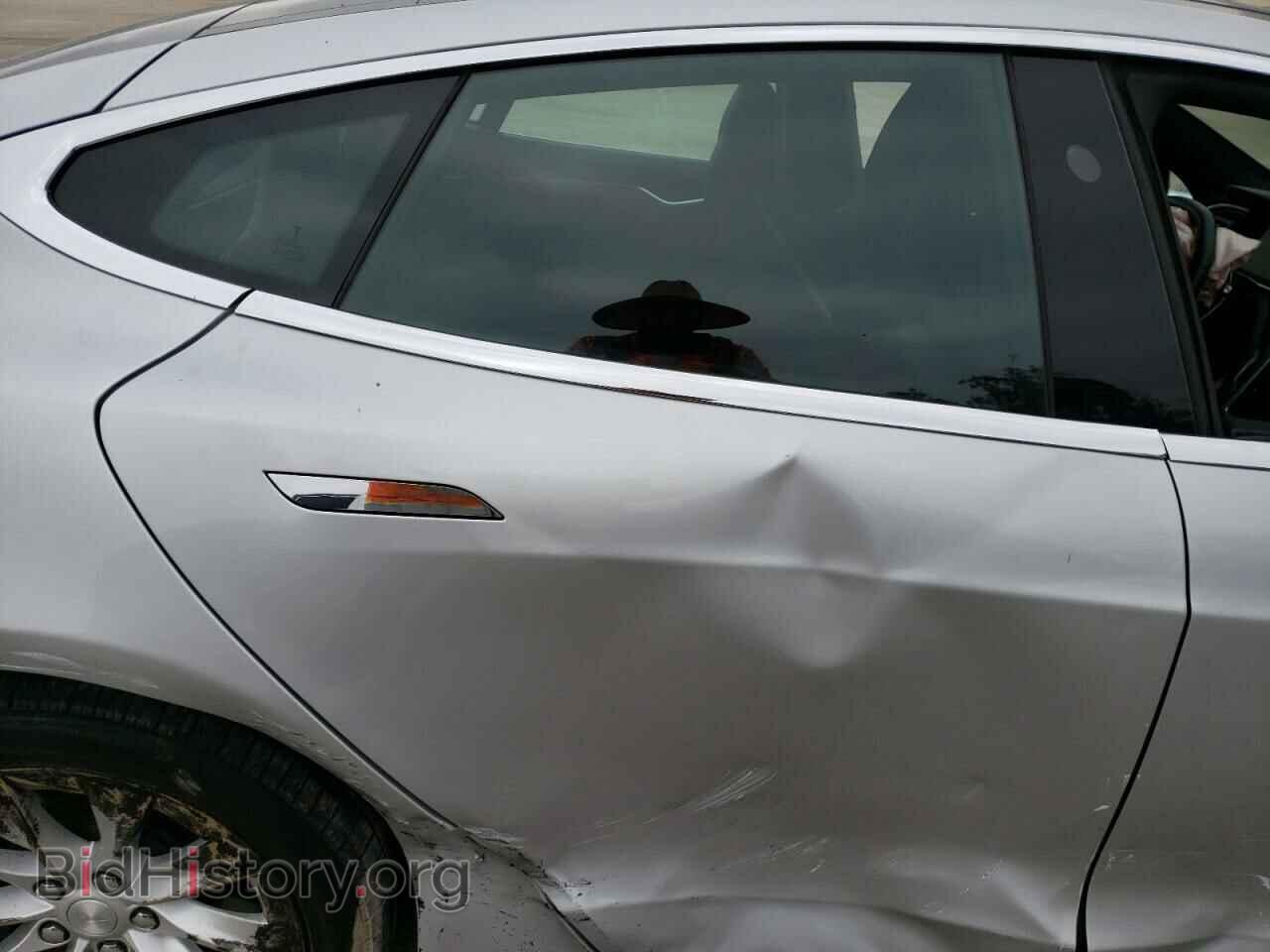 2016 TESLA MODEL S - VIN: 5YJSA1E29GF172691 - Фото 10