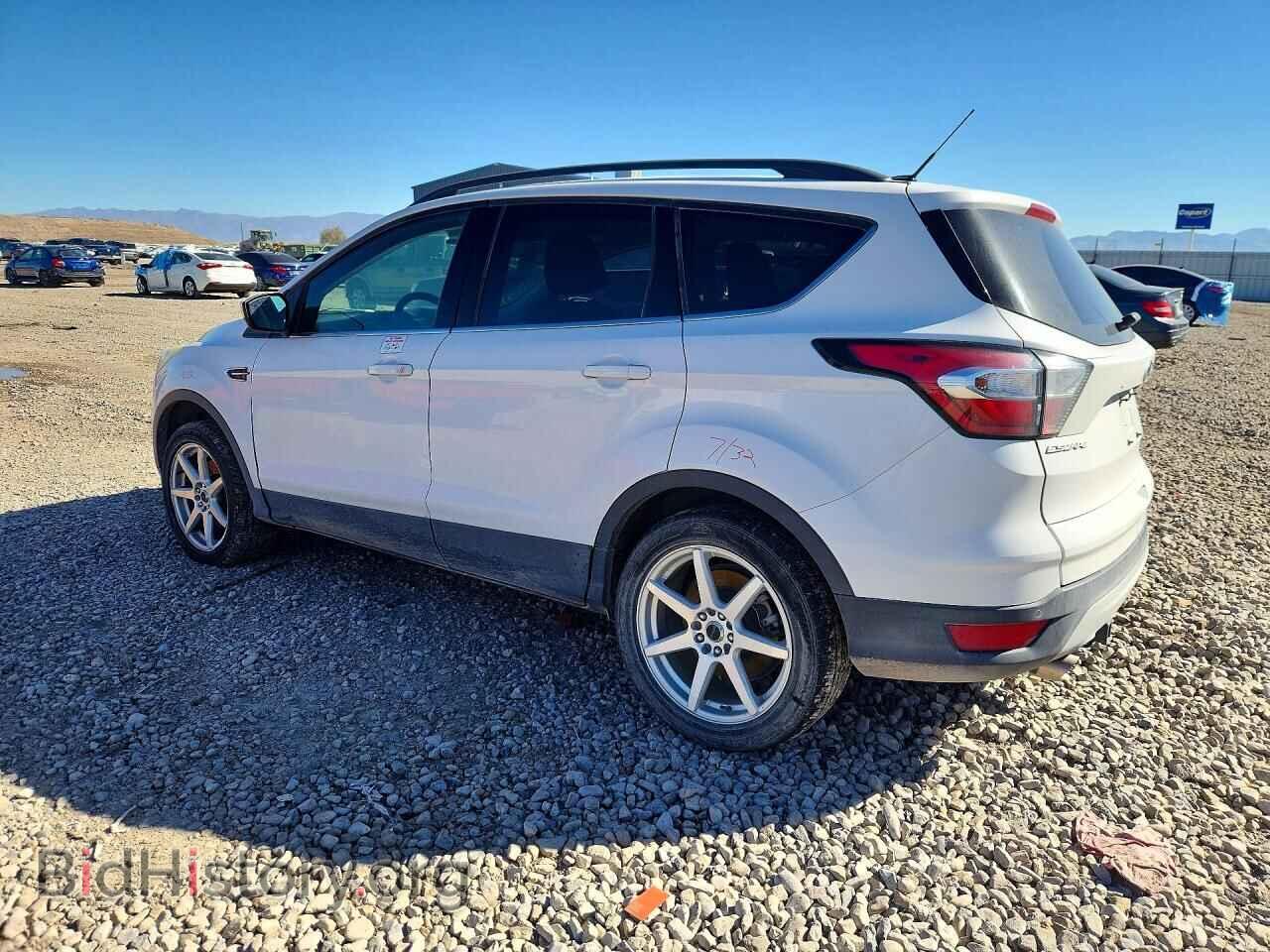 2017 FORD ESCAPE - VIN: 1FMCU9G90HUD85618 - Photo 2