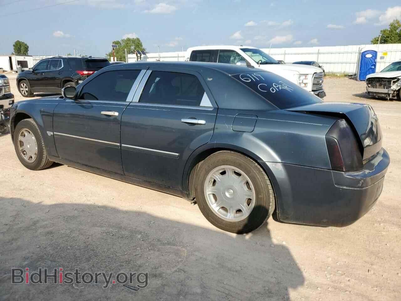 2007 CHRYSLER 300 - VIN: 2C3KA53G67H706119 - Фото 2