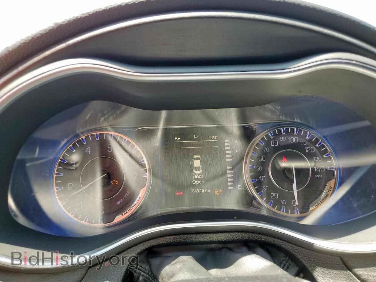 2017 CHRYSLER 200 - VIN: 1C3CCCAB4HN502728 - Фото 9