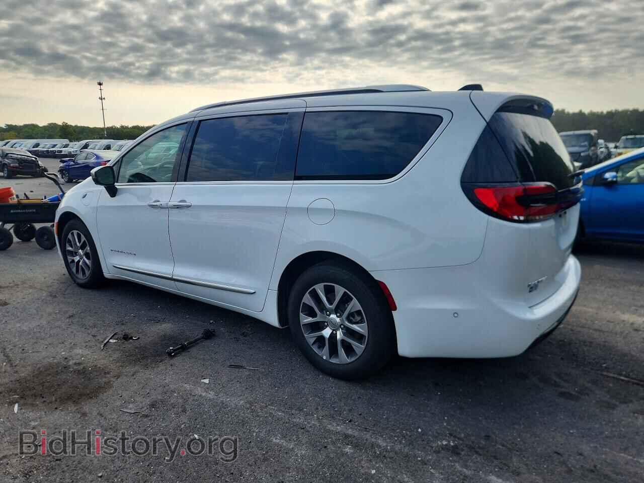 2023 CHRYSLER PACIFICA - VIN: 2C4RC1N79PR595506 - Фото 2