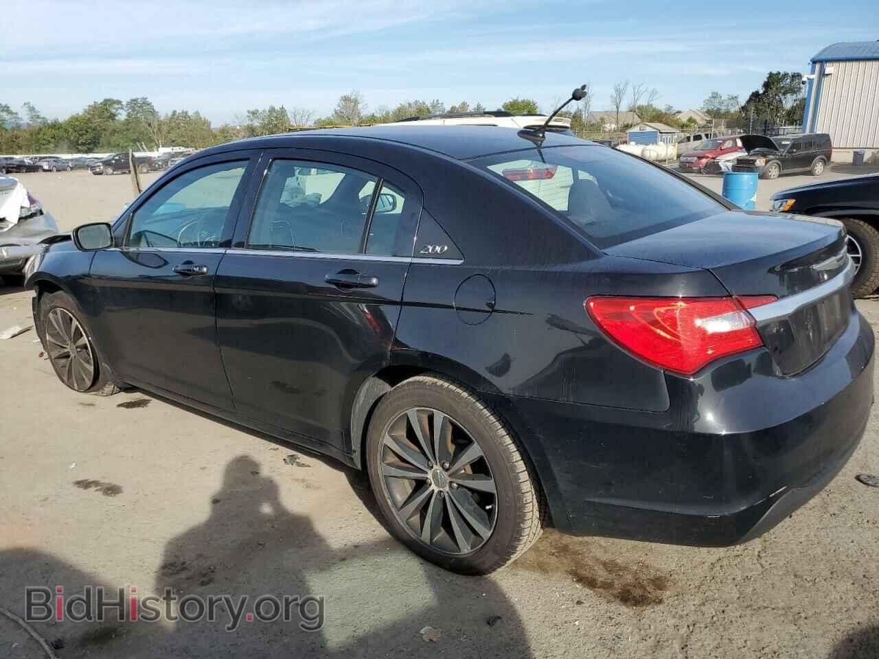 2013 CHRYSLER 200 - VIN: 1C3CCBBG2DN699302 - Фото 2