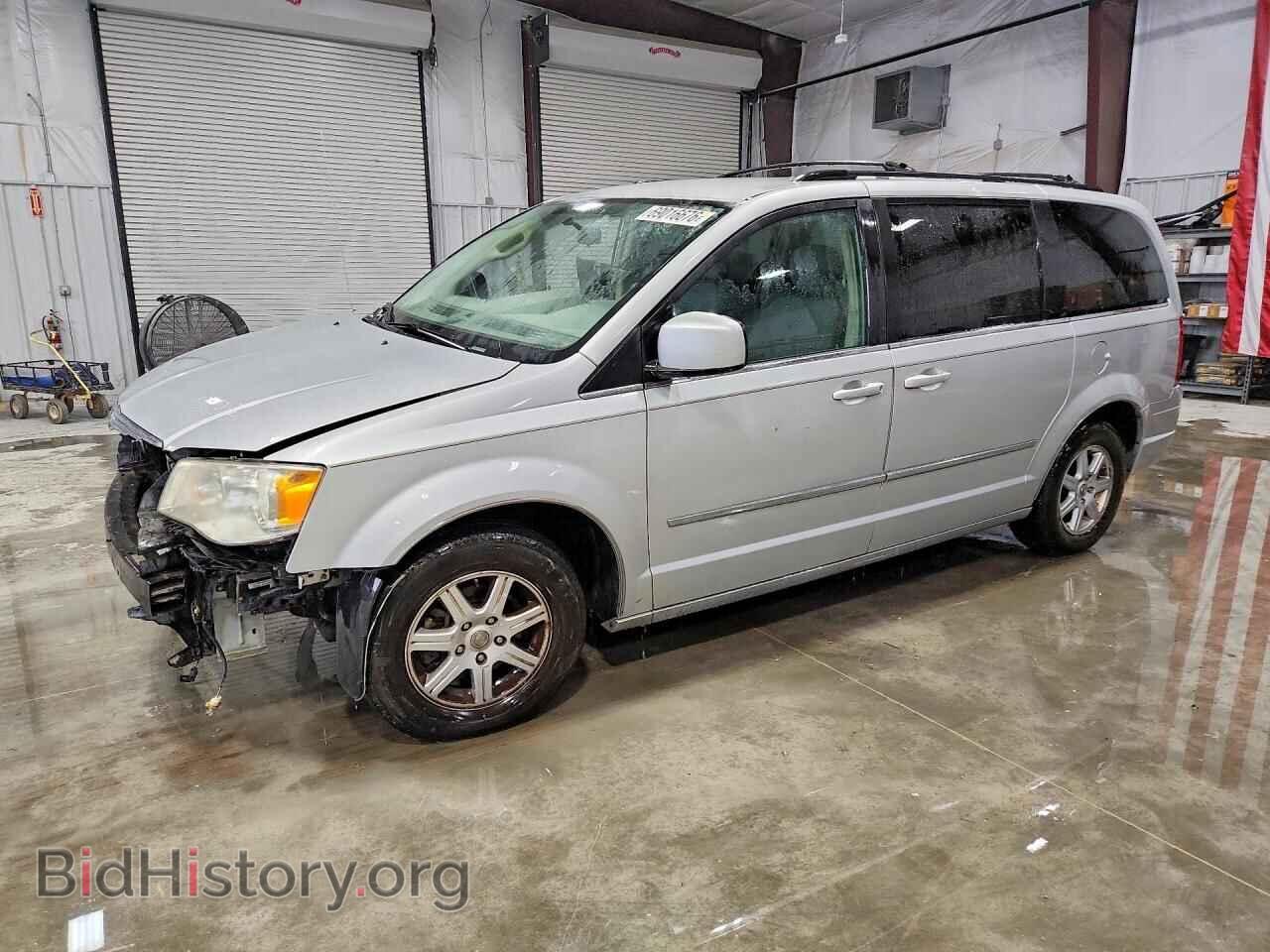 Photo 2A4RR5D10AR153122 - CHRYSLER MINIVAN 2010