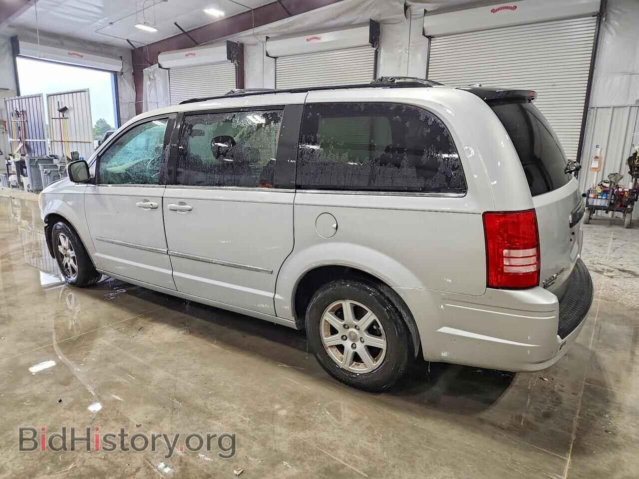 2010 CHRYSLER MINIVAN - VIN: 2A4RR5D10AR153122 - Photo 2