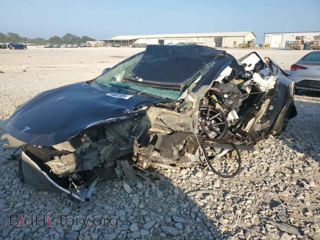 Фотография 5YJ3E1EB3JF182469 - TESLA MODEL 3 2018