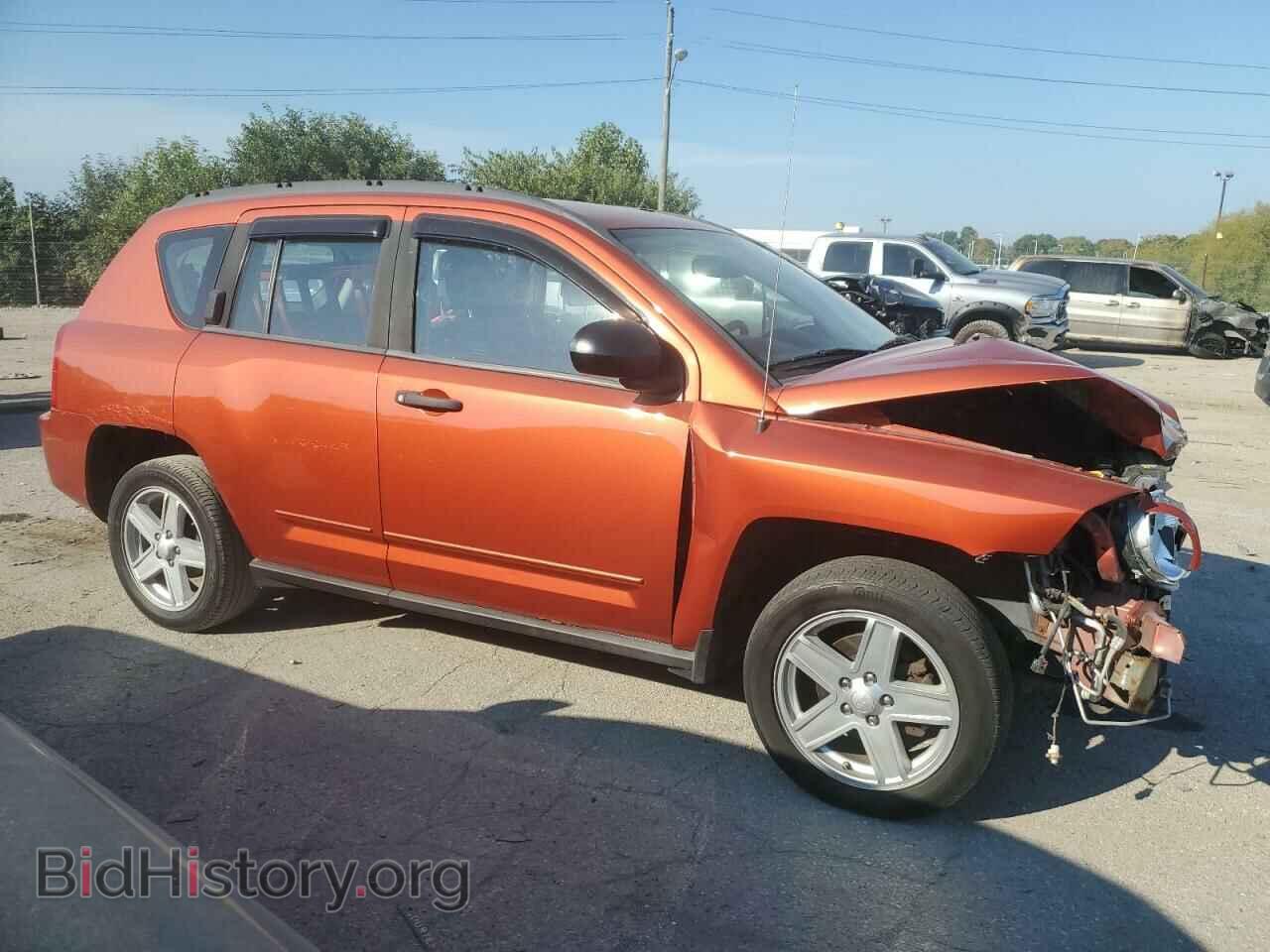 2010 JEEP COMPASS - VIN: 1J4NT4FA6AD528330 - Photo 4
