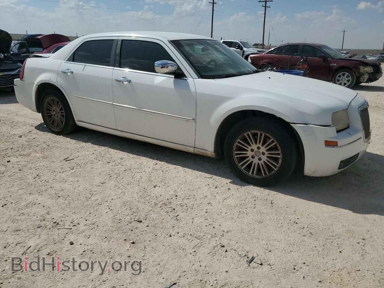 2010 CHRYSLER 300 - VIN: 2C3CA5CVXAH255514 - Фото 4