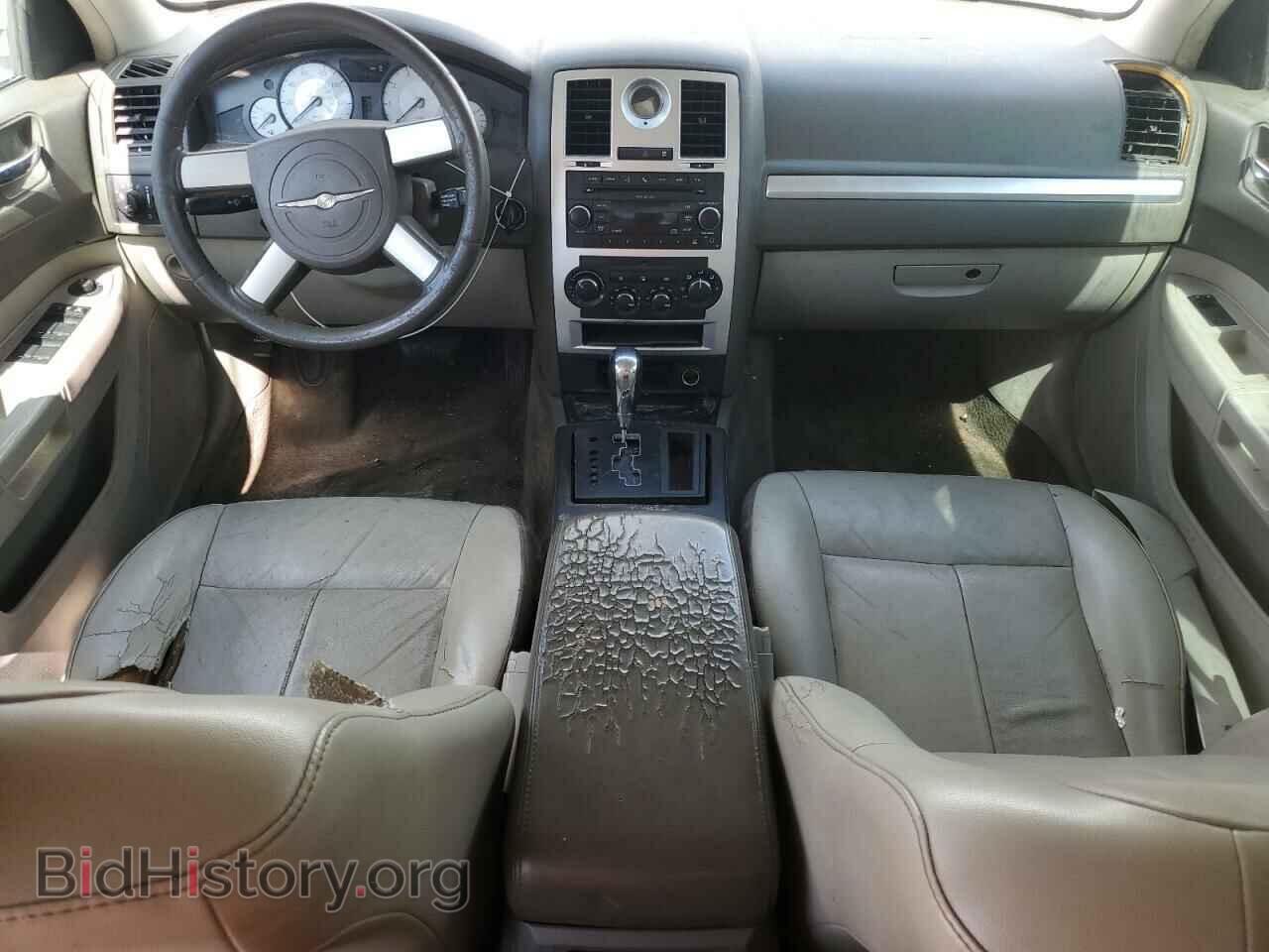2010 CHRYSLER 300 - VIN: 2C3CA5CVXAH255514 - Фото 8