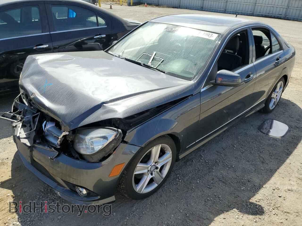 Photo WDDGF8BB5AR108112 - MERCEDES-BENZ C-CLASS 2010