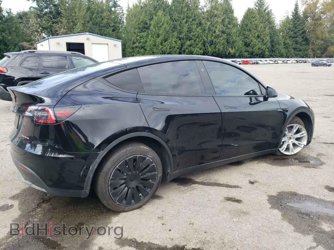 2024 TESLA MODEL Y - VIN: 7SAYGDEE8RF983196 - Photo 3