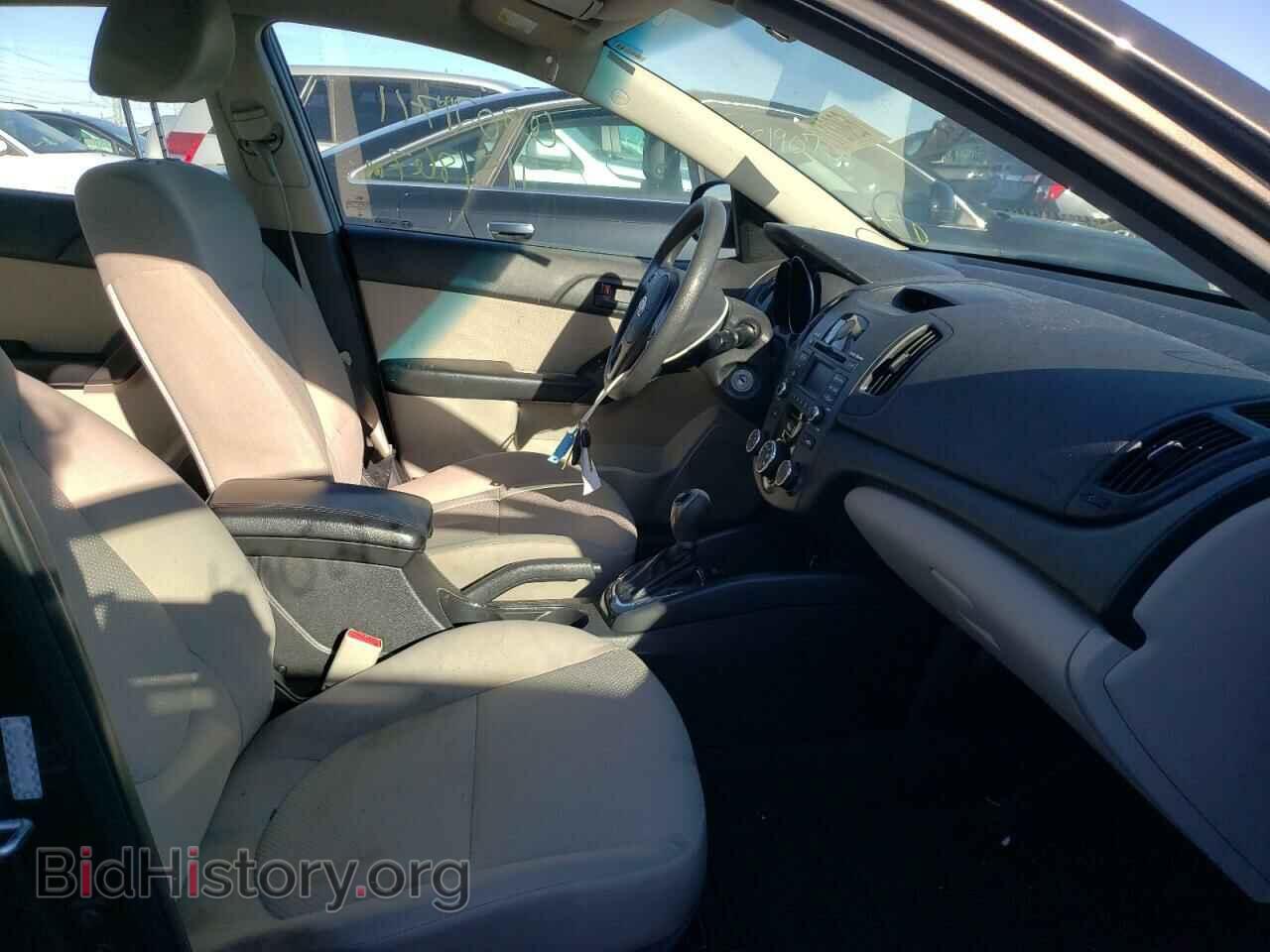 2011 KIA FORTE - VIN: KNAFU4A2XB5399668 - Фото 5