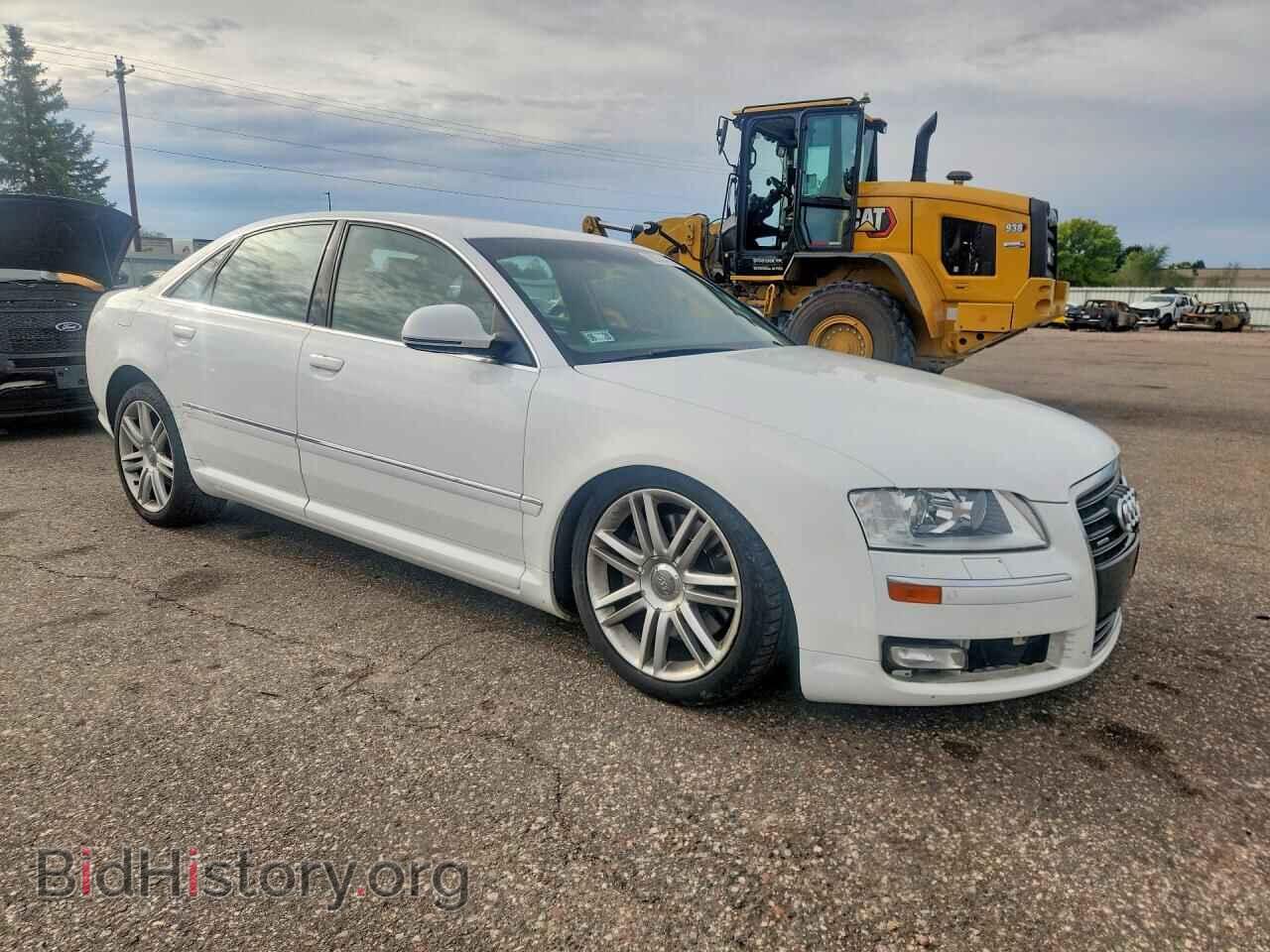 2010 AUDI A8 - VIN: WAUAVAFA0AN004773 - Фото 4