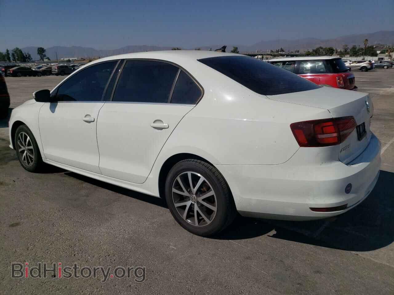 2017 VOLKSWAGEN JETTA - VIN: 3VWDB7AJ8HM273978 - Фото 2
