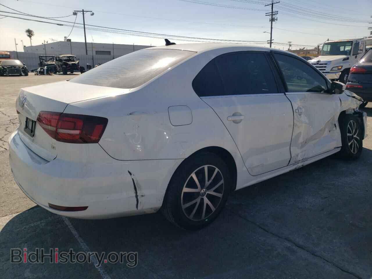 2017 VOLKSWAGEN JETTA - VIN: 3VWDB7AJ8HM273978 - Фото 3