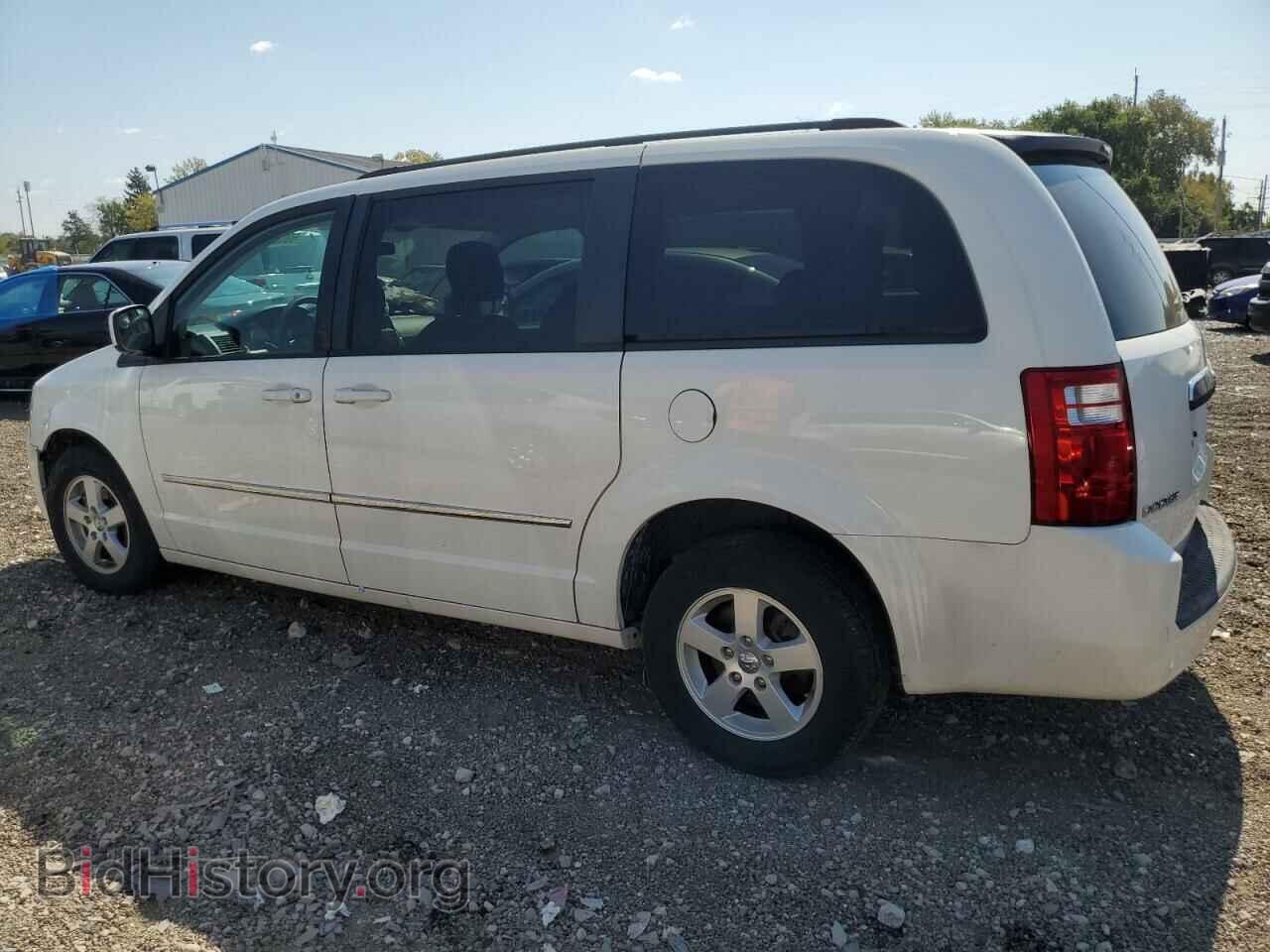 2010 DODGE CARAVAN - VIN: 2D4RN5D10AR106645 - Фото 2