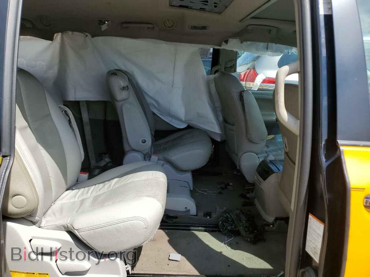 2017 TOYOTA All Models - VIN: 5TDYZ3DC9HS854413 - Фото 11