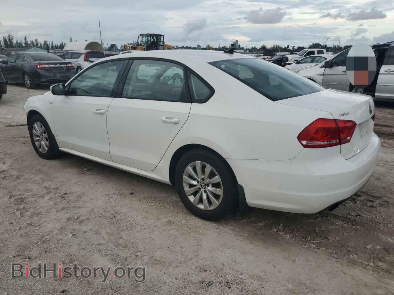 2015 VOLKSWAGEN PASSAT - VIN: 1VWAT7A38FC055345 - Фото 2