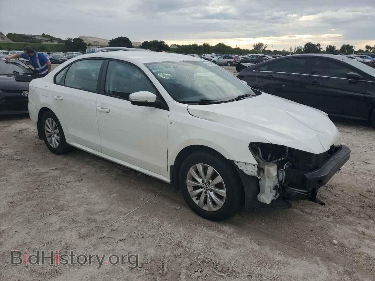 2015 VOLKSWAGEN PASSAT - VIN: 1VWAT7A38FC055345 - Фото 4