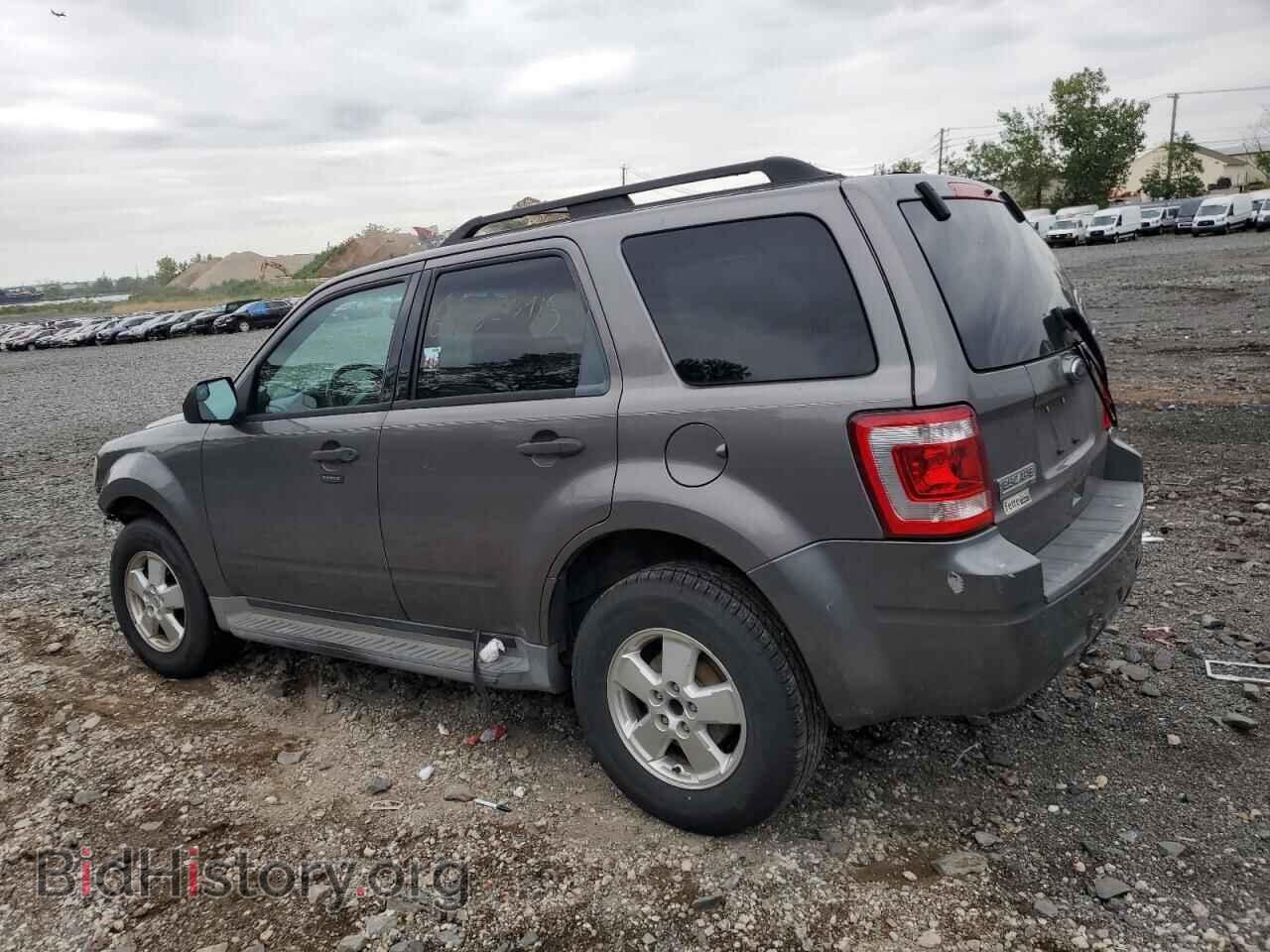 2011 FORD ESCAPE - VIN: 1FMCU0D75BKA11975 - Фото 2