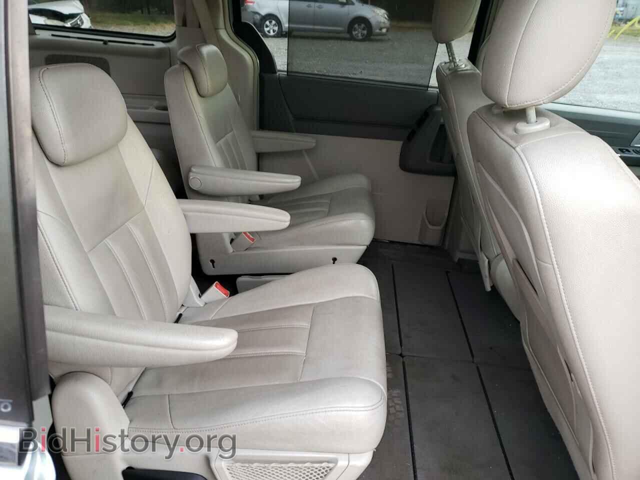 2008 CHRYSLER MINIVAN - VIN: 2A8HR54P68R661863 - Photo 6