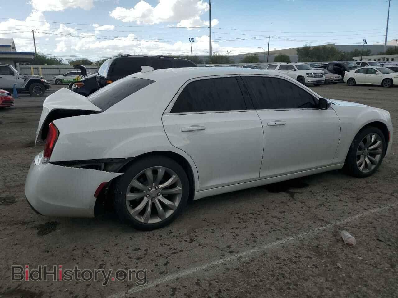 2020 CHRYSLER 300 - VIN: 2C3CCAAG9LH175549 - Фото 3