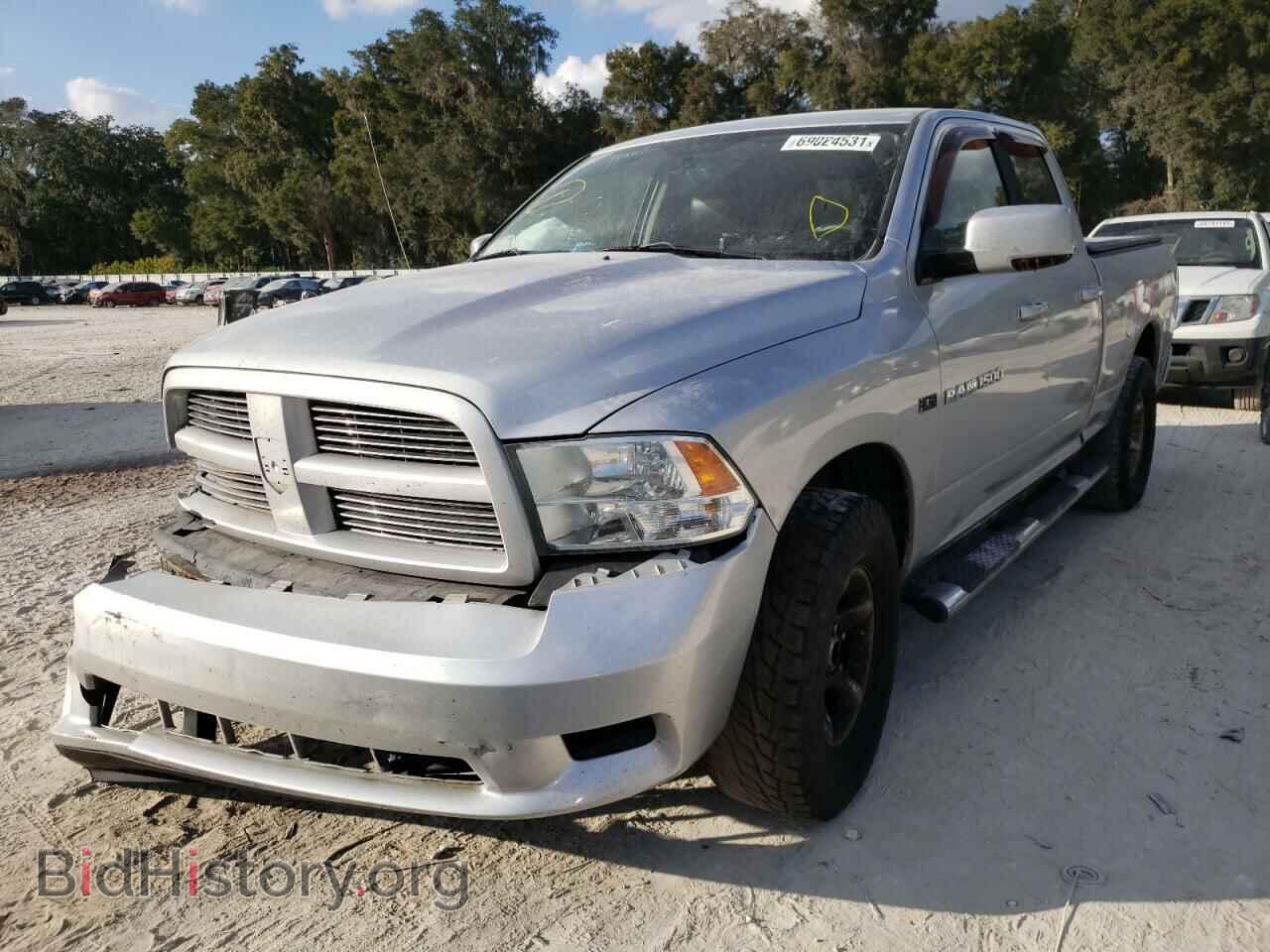 2011 DODGE RAM 1500 - VIN: 1D7RV1GT9BS539275 - Фото 2