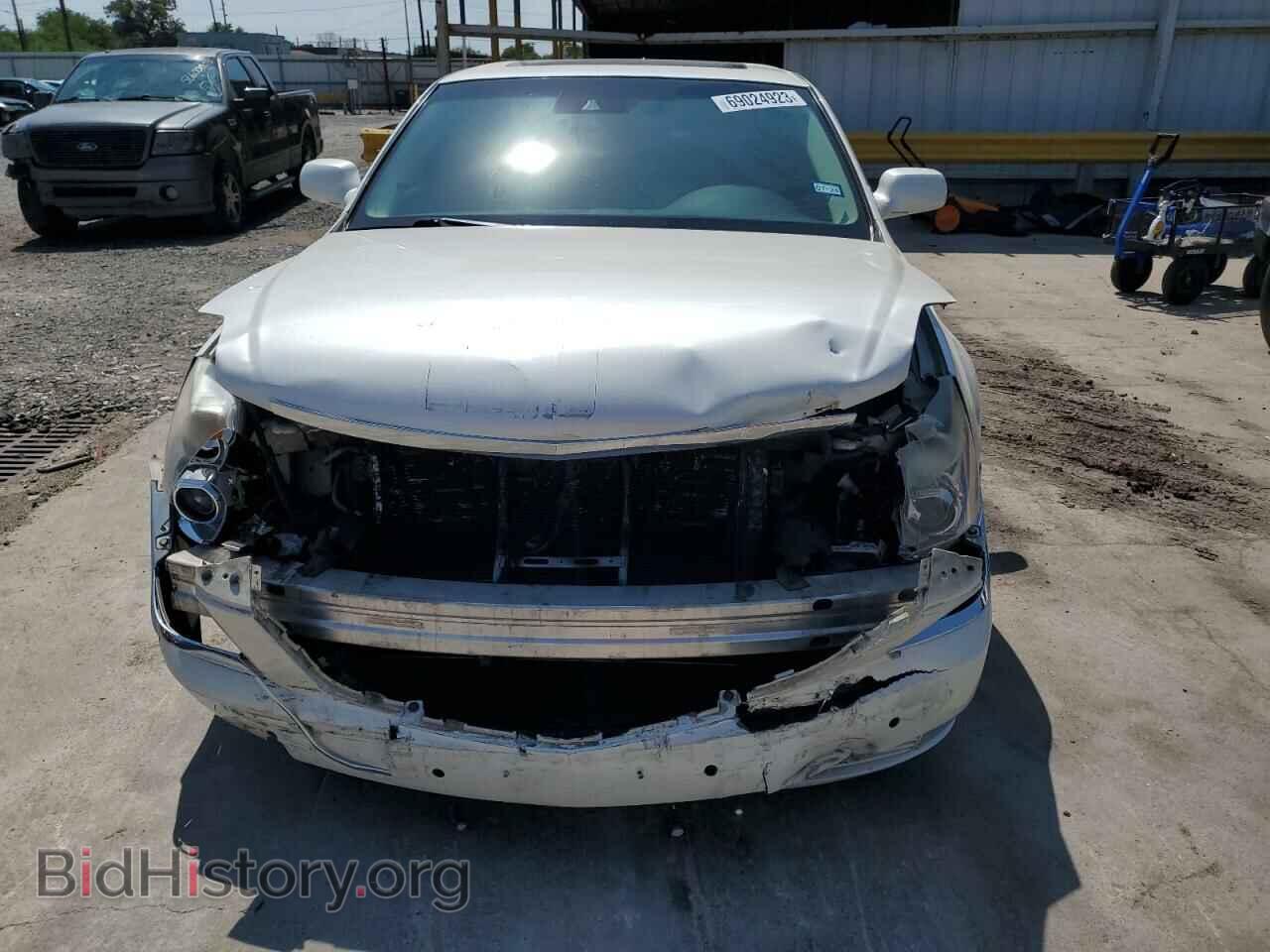 2011 CADILLAC DTS - VIN: 1G6KH5E60BU139037 - Фото 5