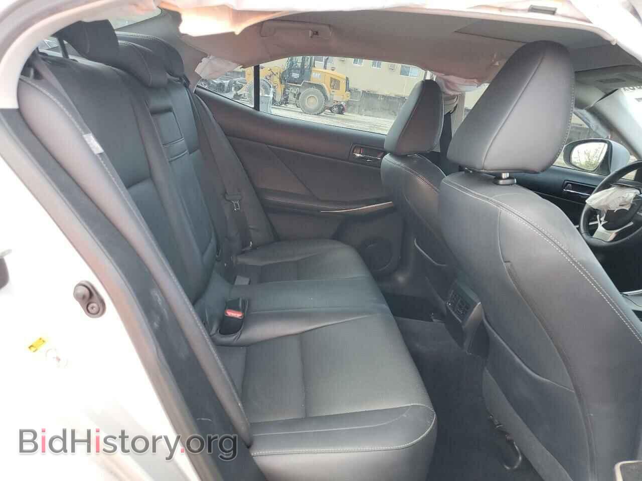 2014 LEXUS IS - VIN: JTHBE1D22E5001302 - Photo 10