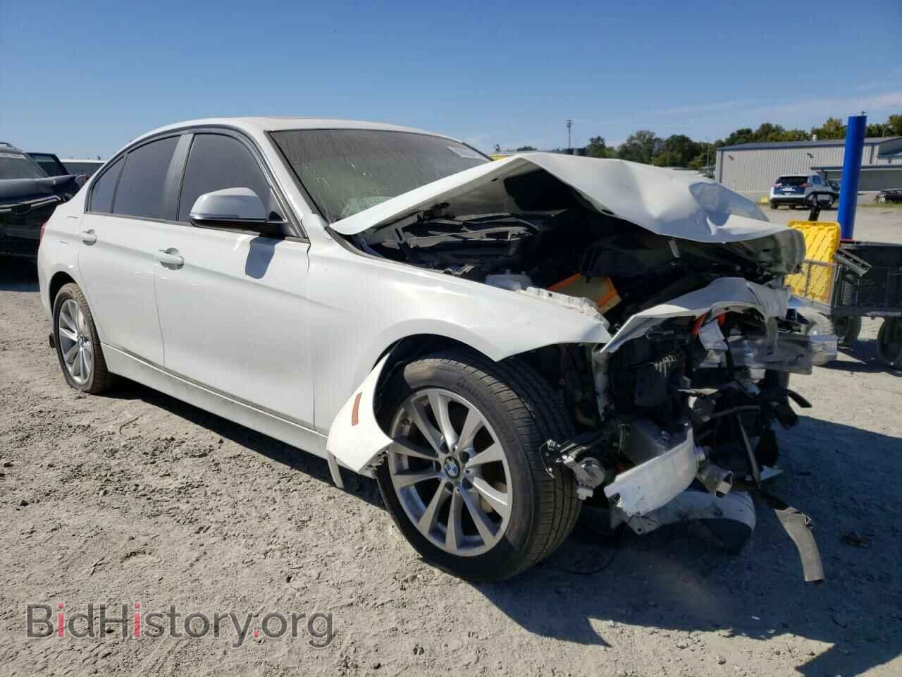 2016 BMW 3 SERIES - VIN: WBA8E1G5XGNU11430 - Фото 4