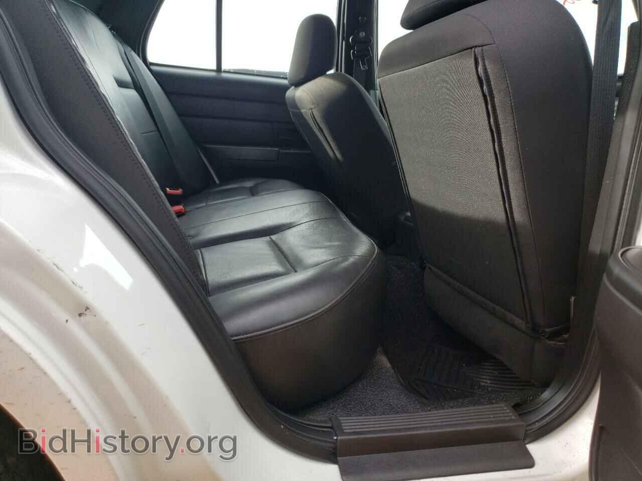 2008 FORD CROWN VIC - VIN: 2FAFP71V88X106594 - Фото 6