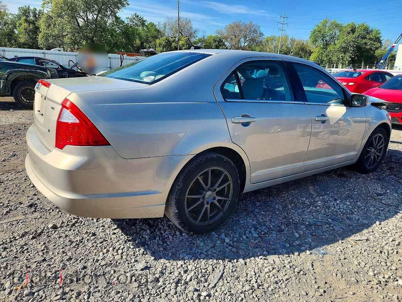 2010 FORD FUSION - VIN: 3FAHP0HA8AR427719 - Фото 3