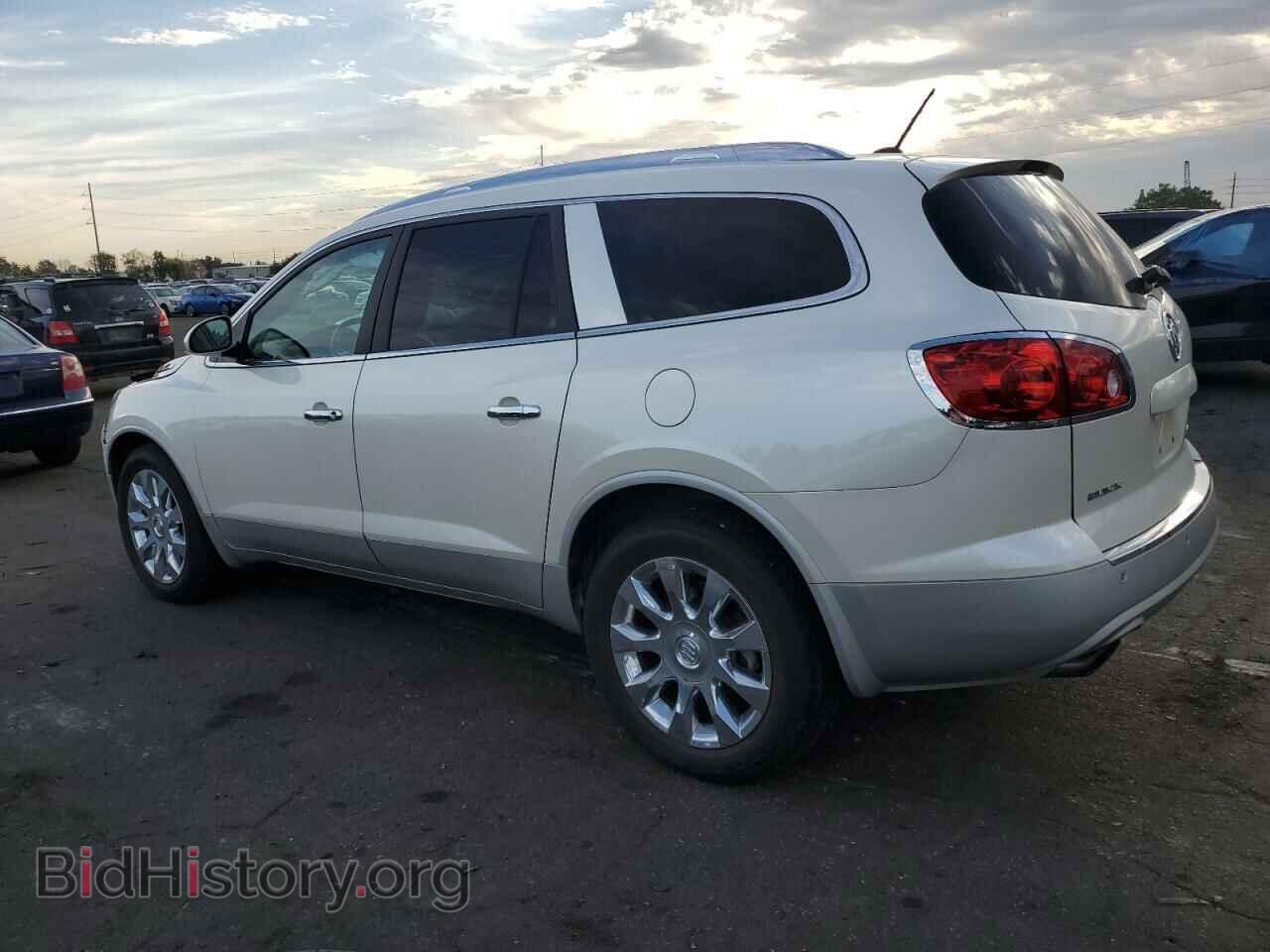 2011 BUICK ENCLAVE - VIN: 5GAKVCED8BJ156549 - Фото 2
