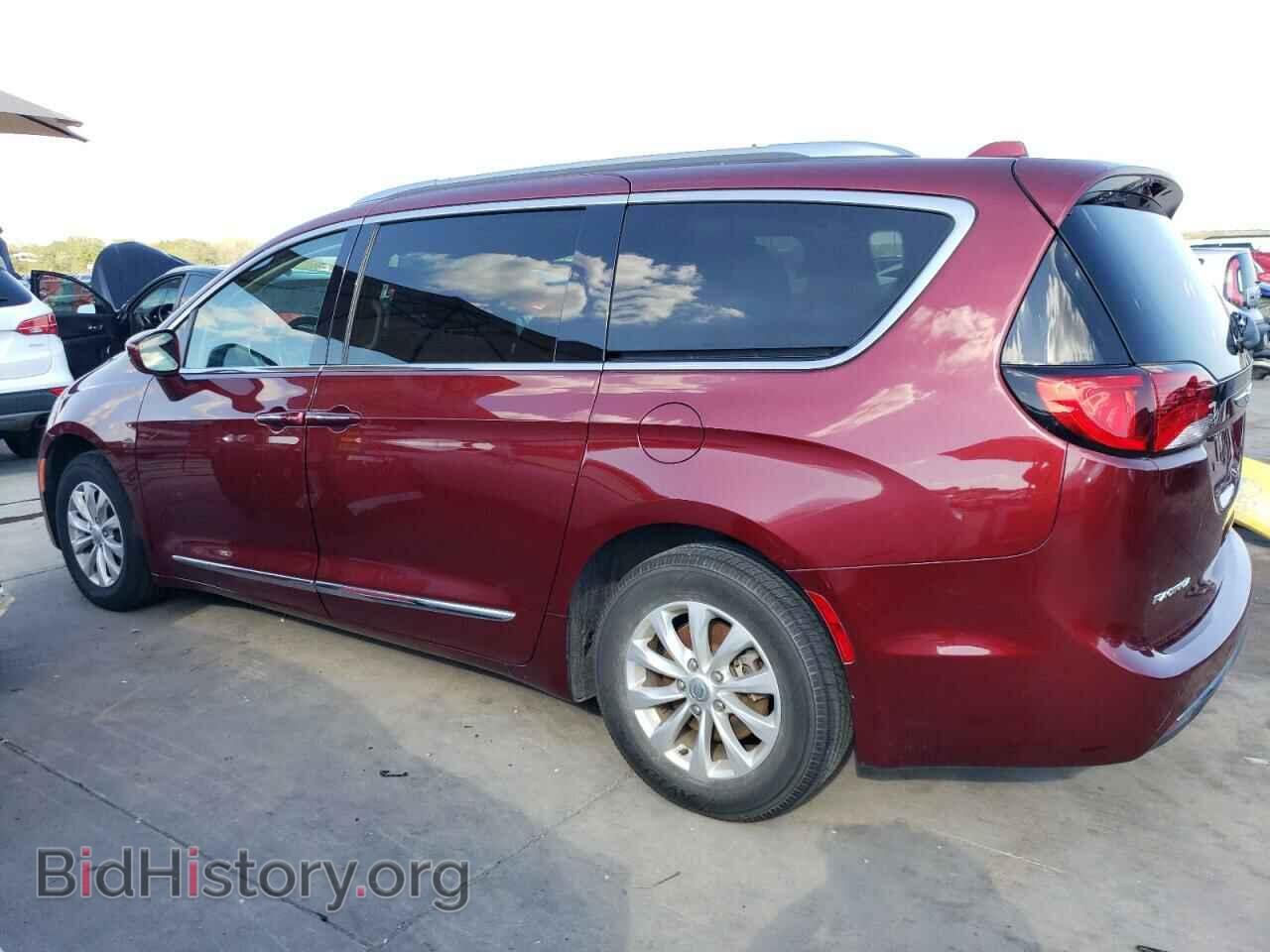 2019 CHRYSLER PACIFICA - VIN: 2C4RC1BG9KR685302 - Фото 2