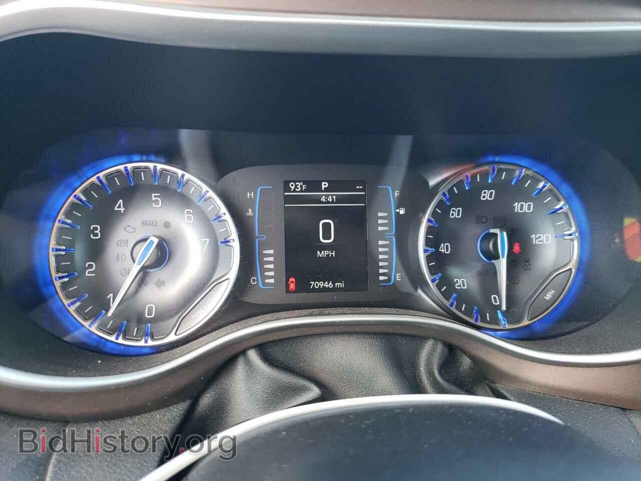 2019 CHRYSLER PACIFICA - VIN: 2C4RC1BG9KR685302 - Фото 9